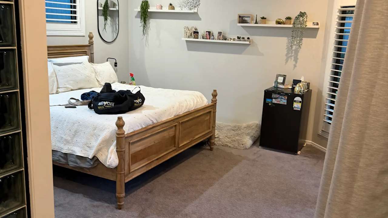 Furnished room with own bathroom