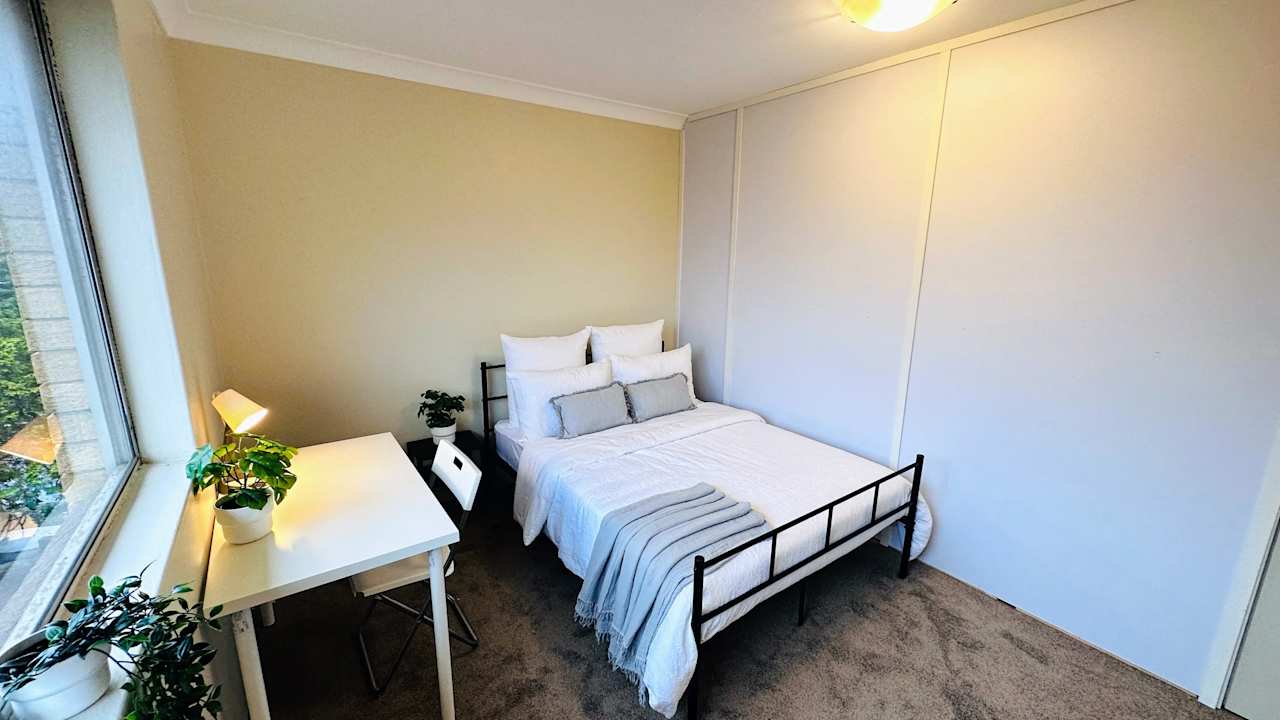 Furnished room in a share house