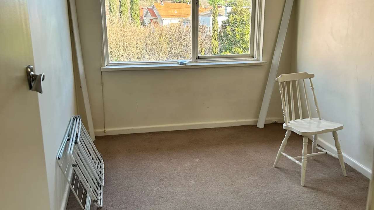 Unfurnished room in a share house