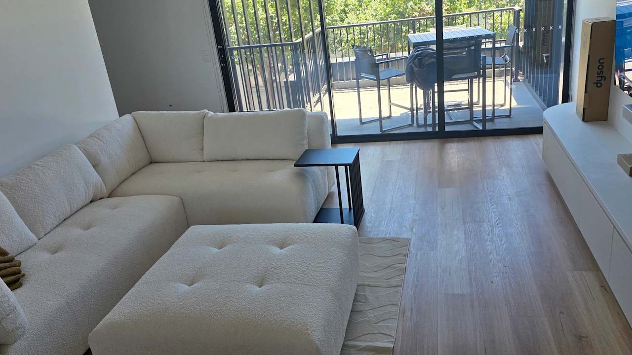 Furnished room with own bathroom