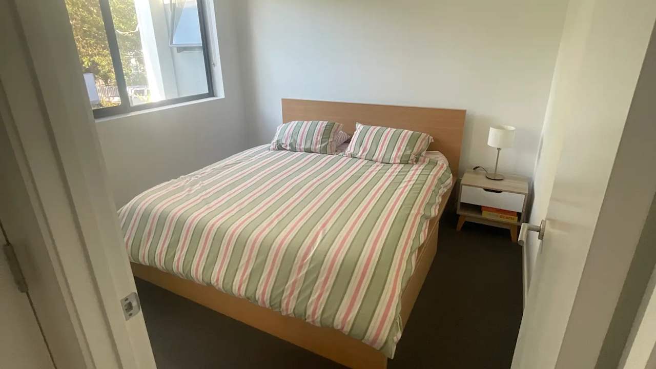 Unfurnished room with own bathroom