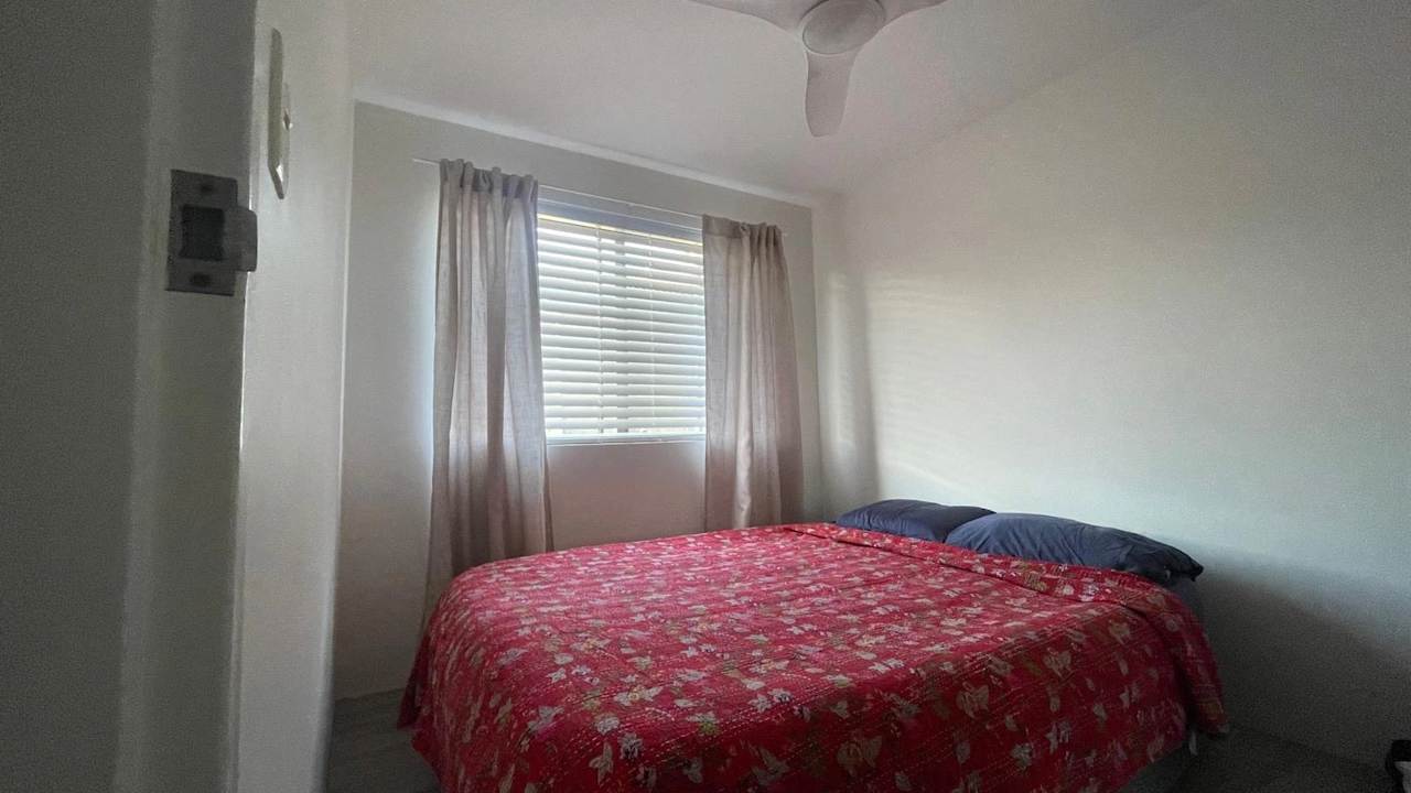 Unfurnished room in a flatshare
