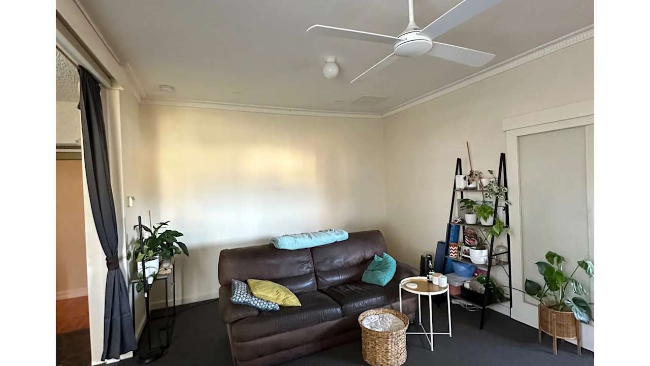 Unfurnished room in a share house