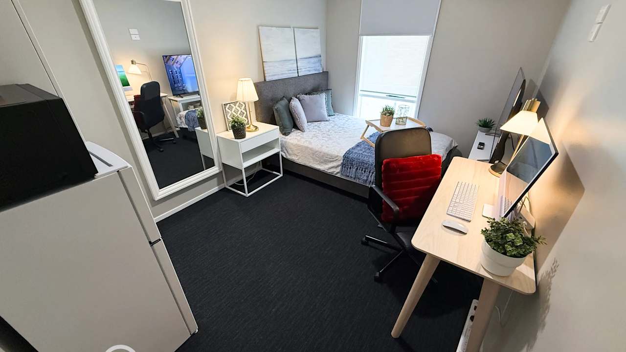 Furnished room in a share house