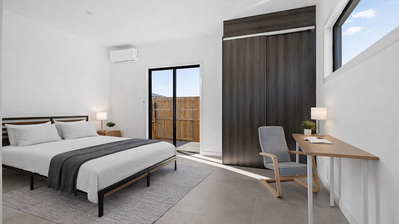 Furnished room with own bathroom