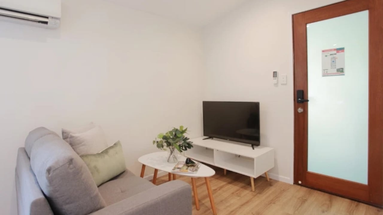 Furnished room with own bathroom