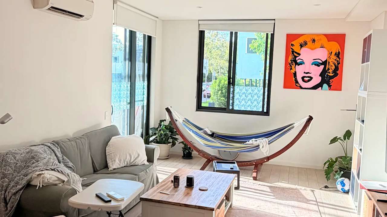 Furnished room with own bathroom