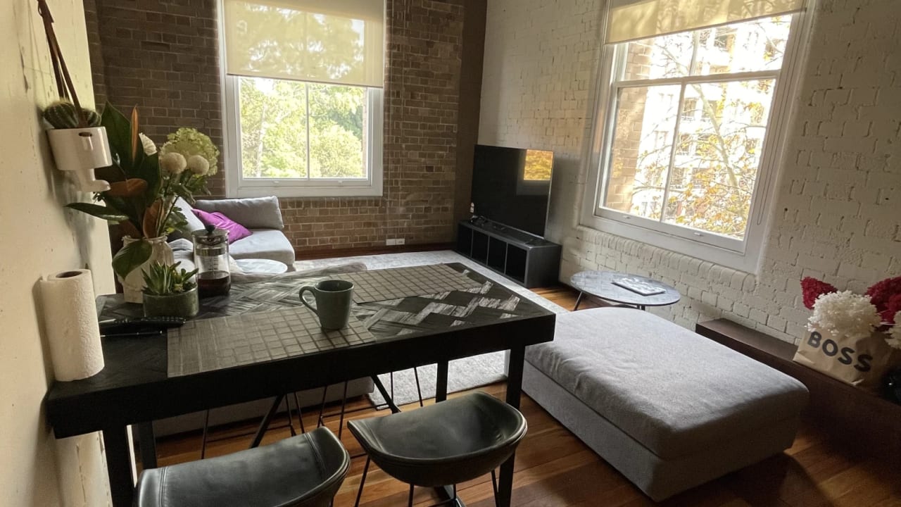 Furnished room in a flatshare