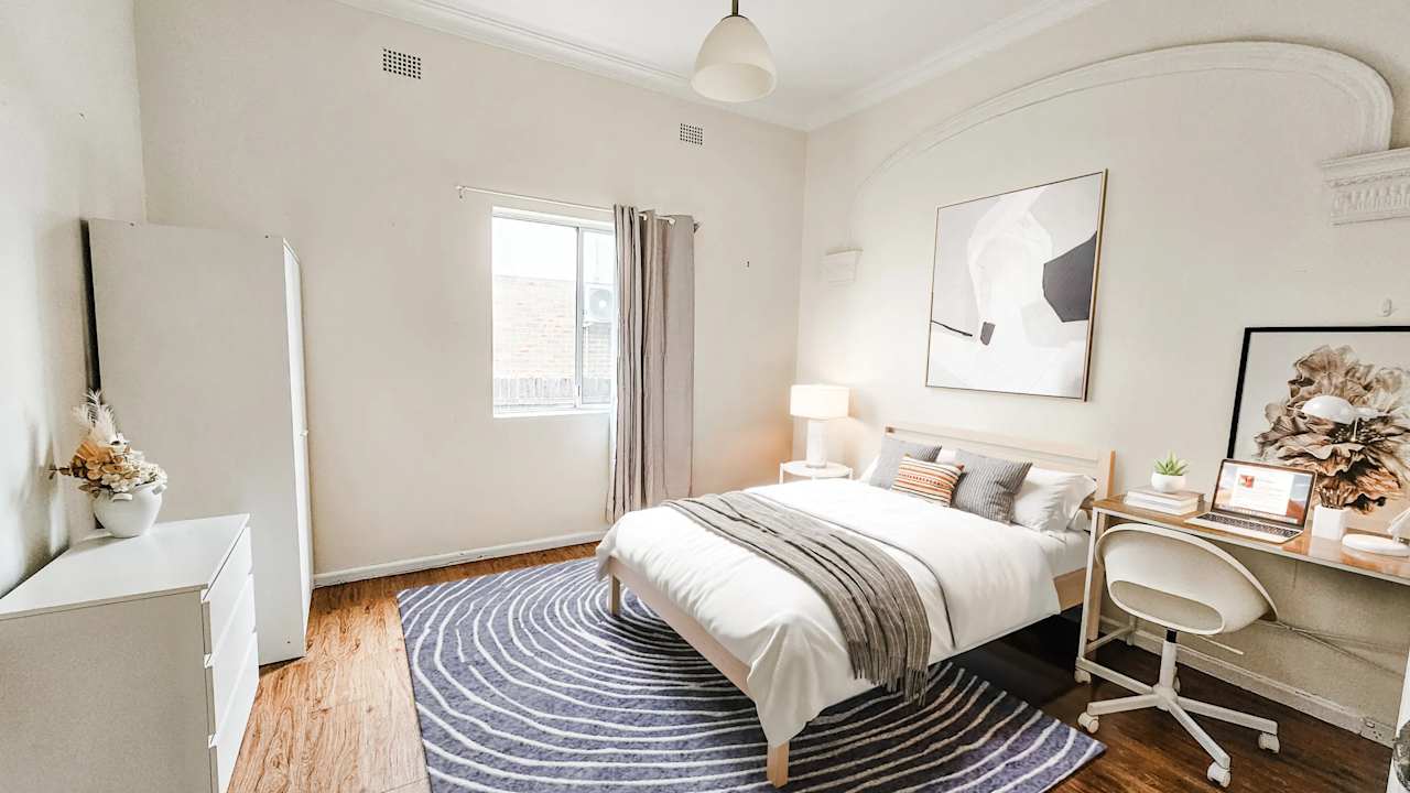 Furnished room in a share house