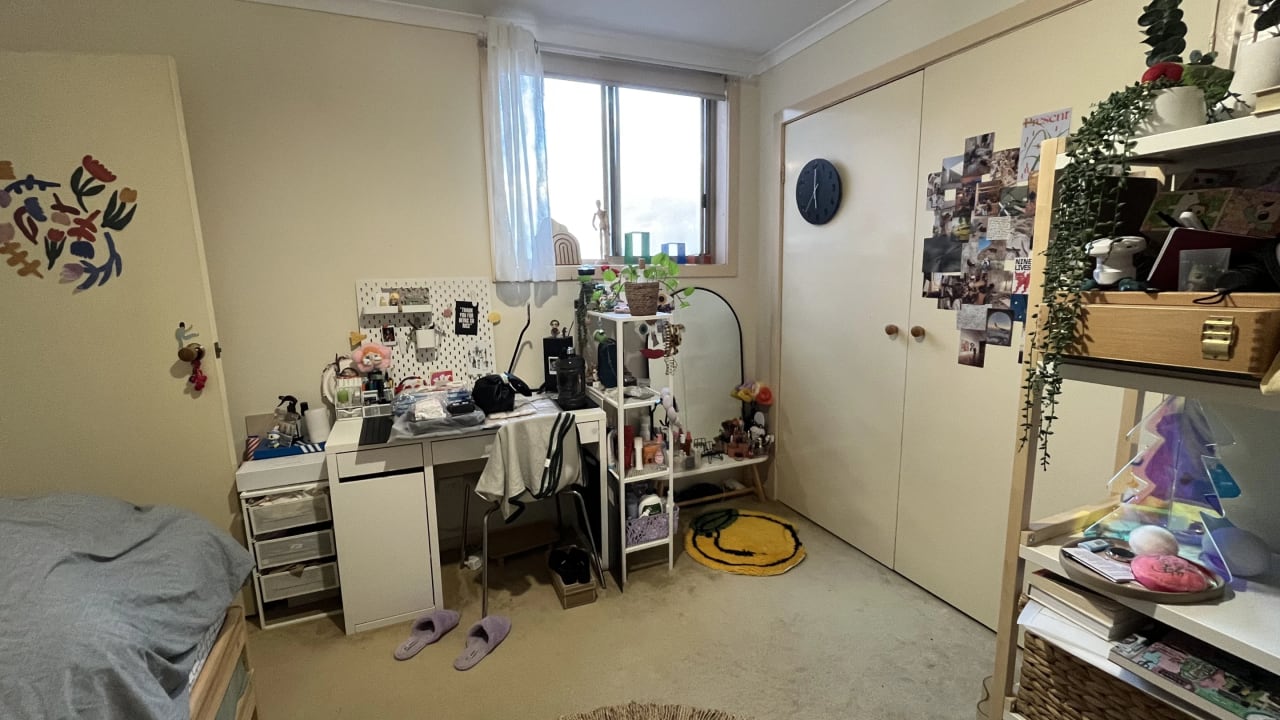 Room in a share house