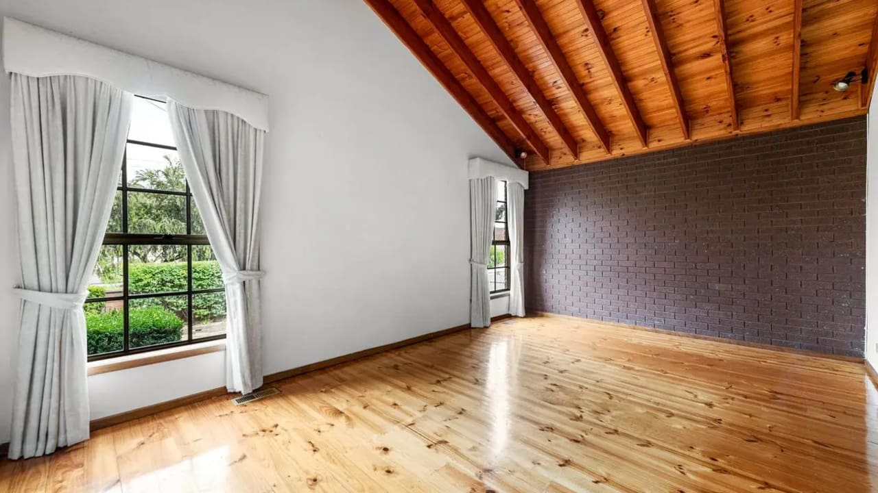 Unfurnished room in a share house