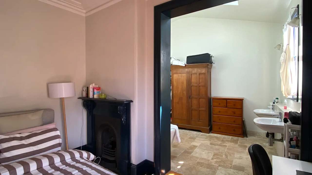 Room with ensuite in a share house