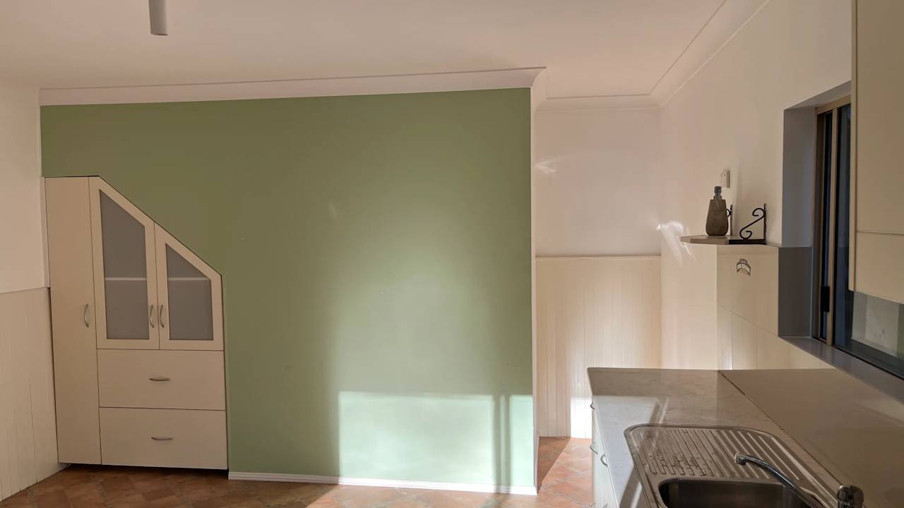 Unfurnished room granny flat for rent