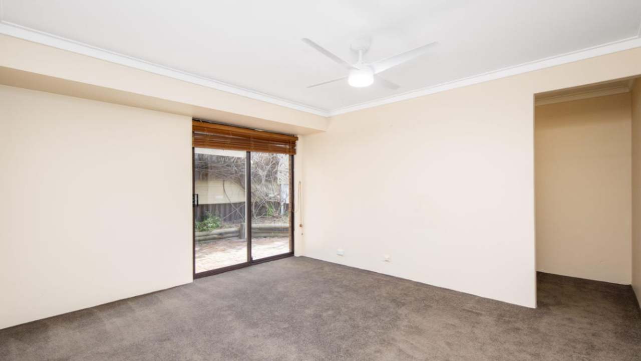 Unfurnished room in a share house