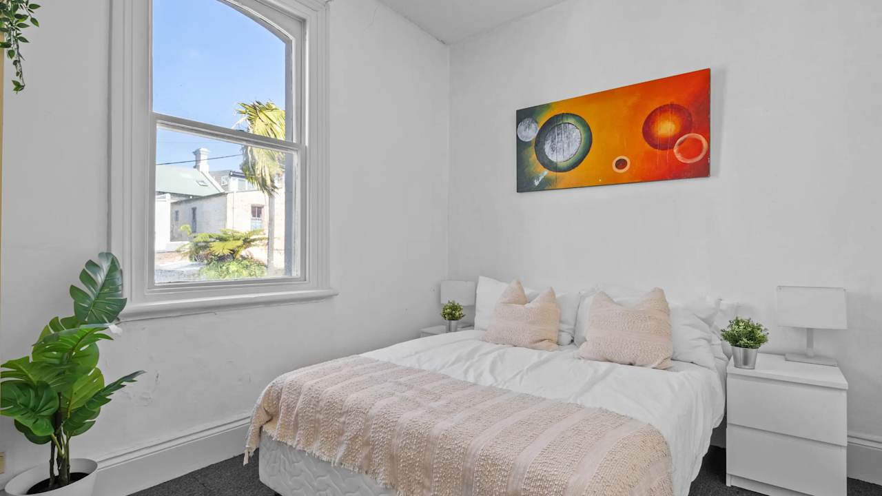 Furnished room in a share house