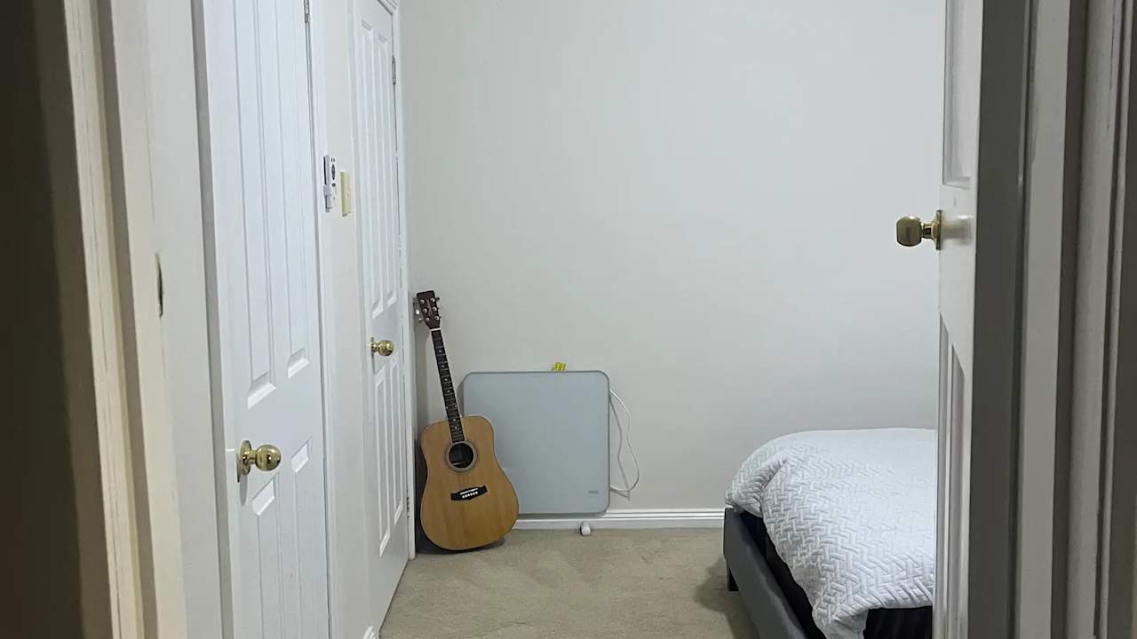 Unfurnished room with own bathroom