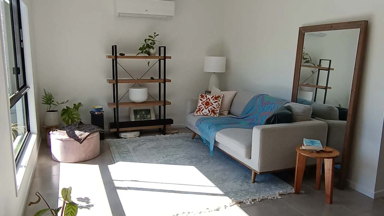 Furnished room with own bathroom