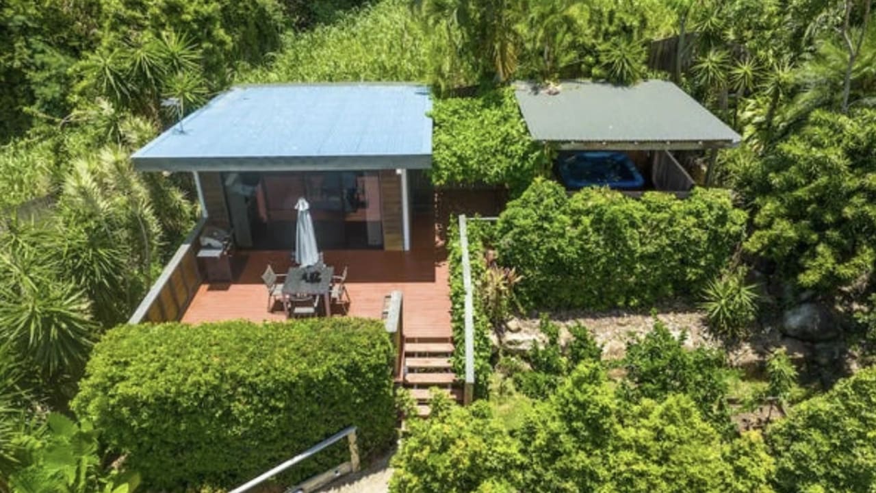 Furnished room studio flat for rent