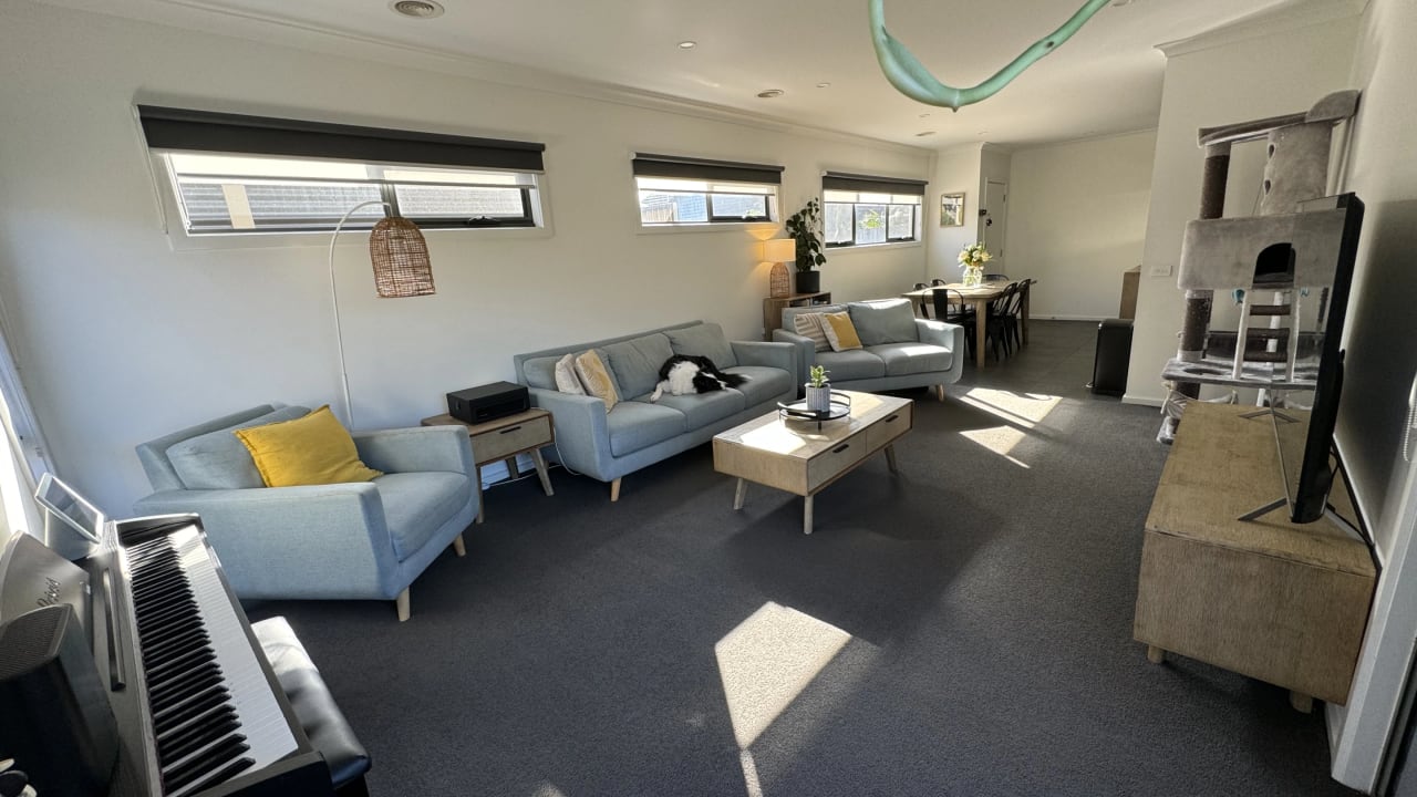 Room in a share house