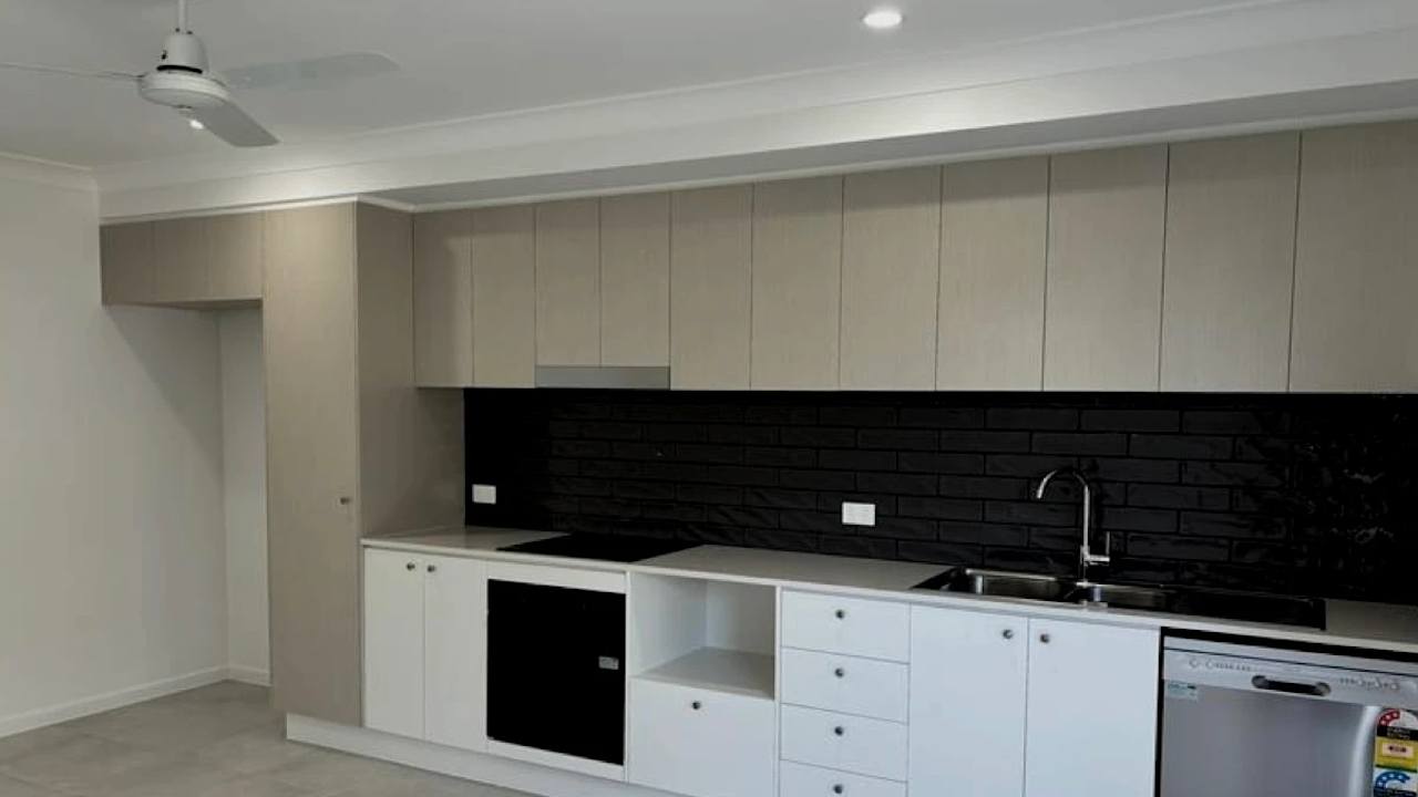 Unfurnished room in a share house