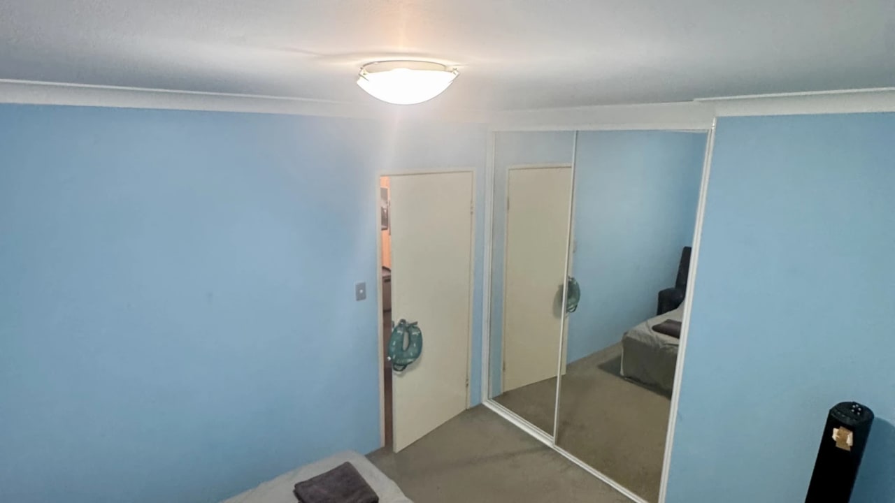Room in a share house