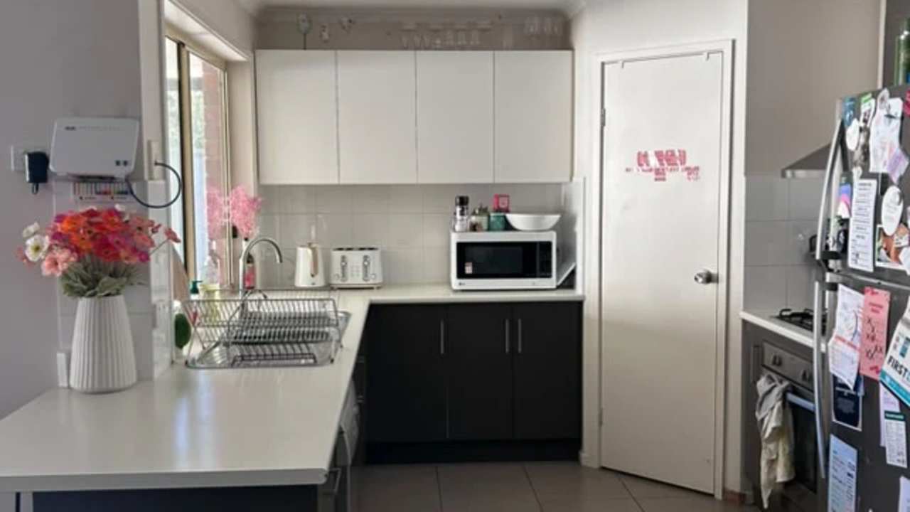 Unfurnished room in a share house