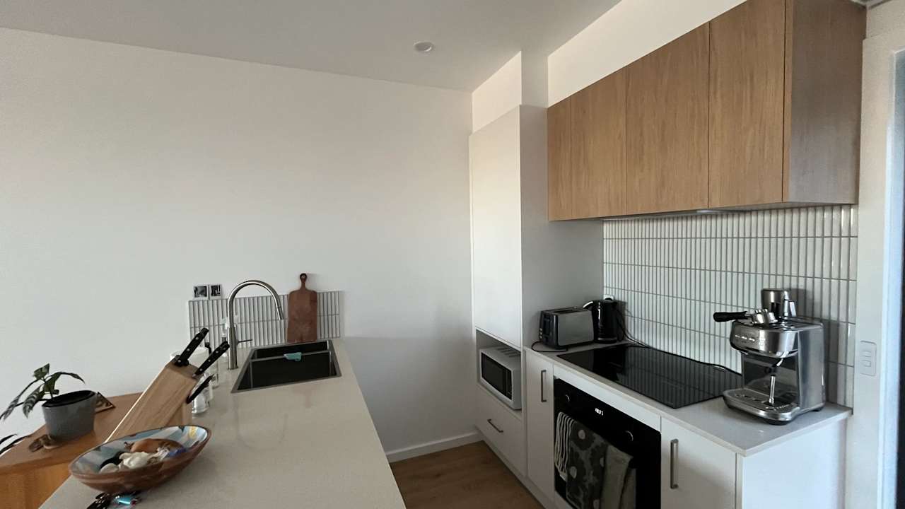 Unfurnished room with own bathroom