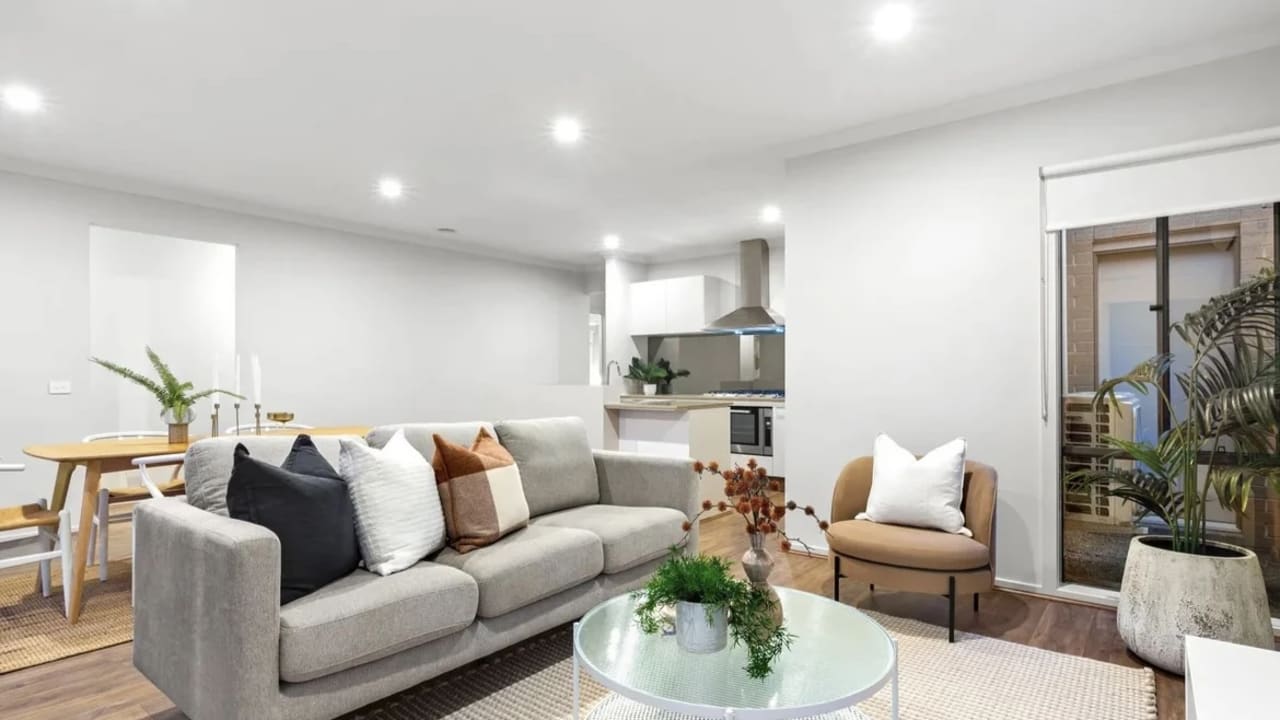Unfurnished room in a share house