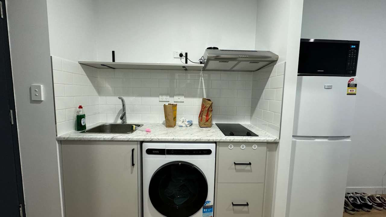 Furnished room studio flat for rent