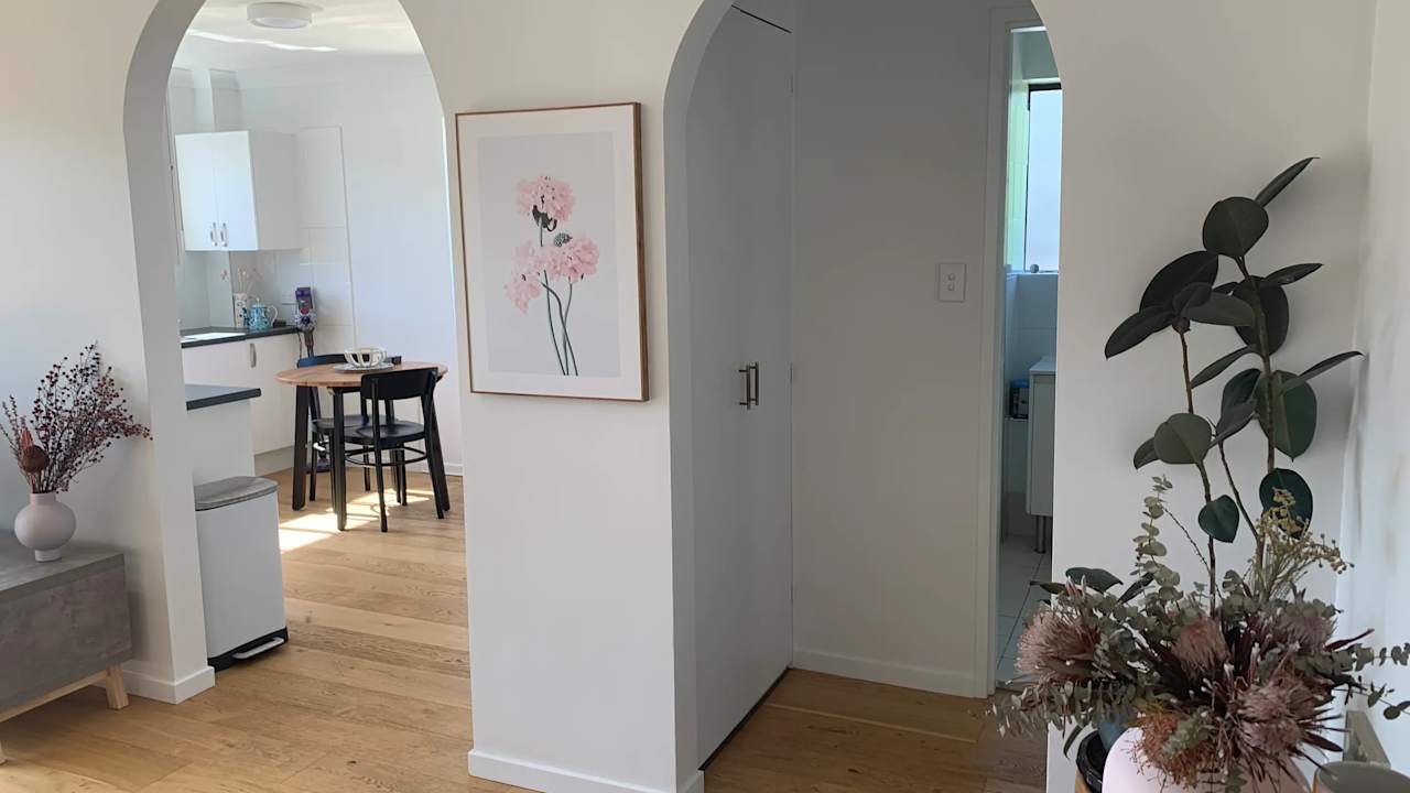 Unfurnished room in a flatshare