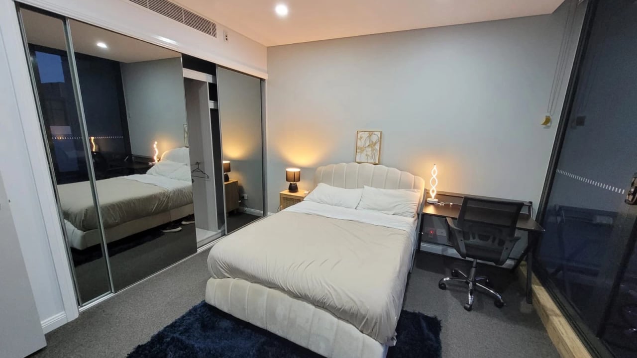 Furnished room in a flatshare
