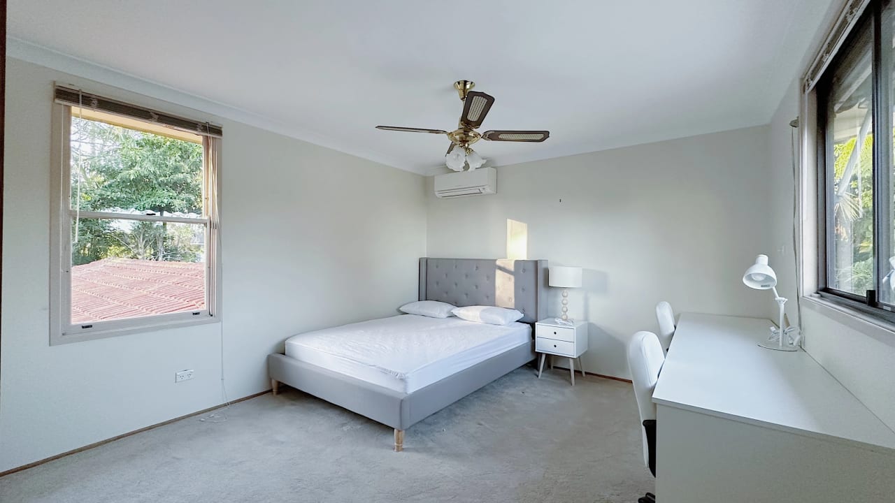 Furnished room in a share house