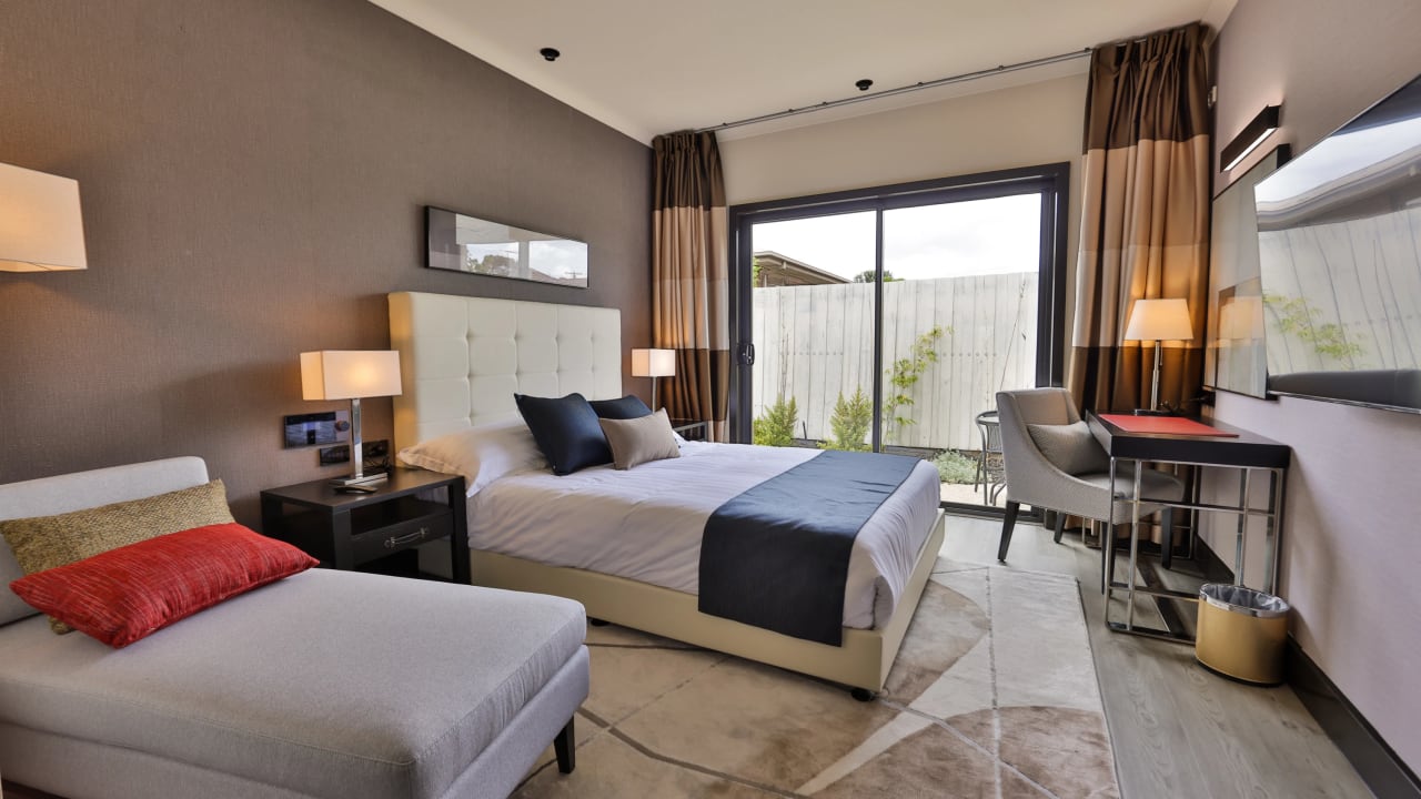 Furnished room with ensuite in a share house