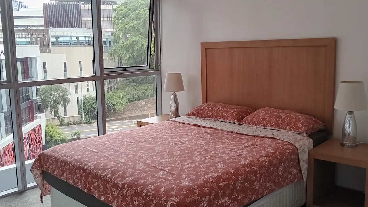 Furnished room in a flatshare