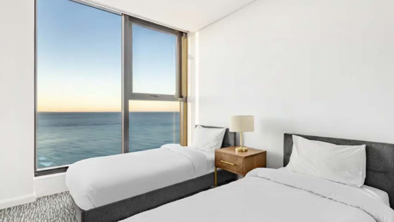 Furnished room with own bathroom