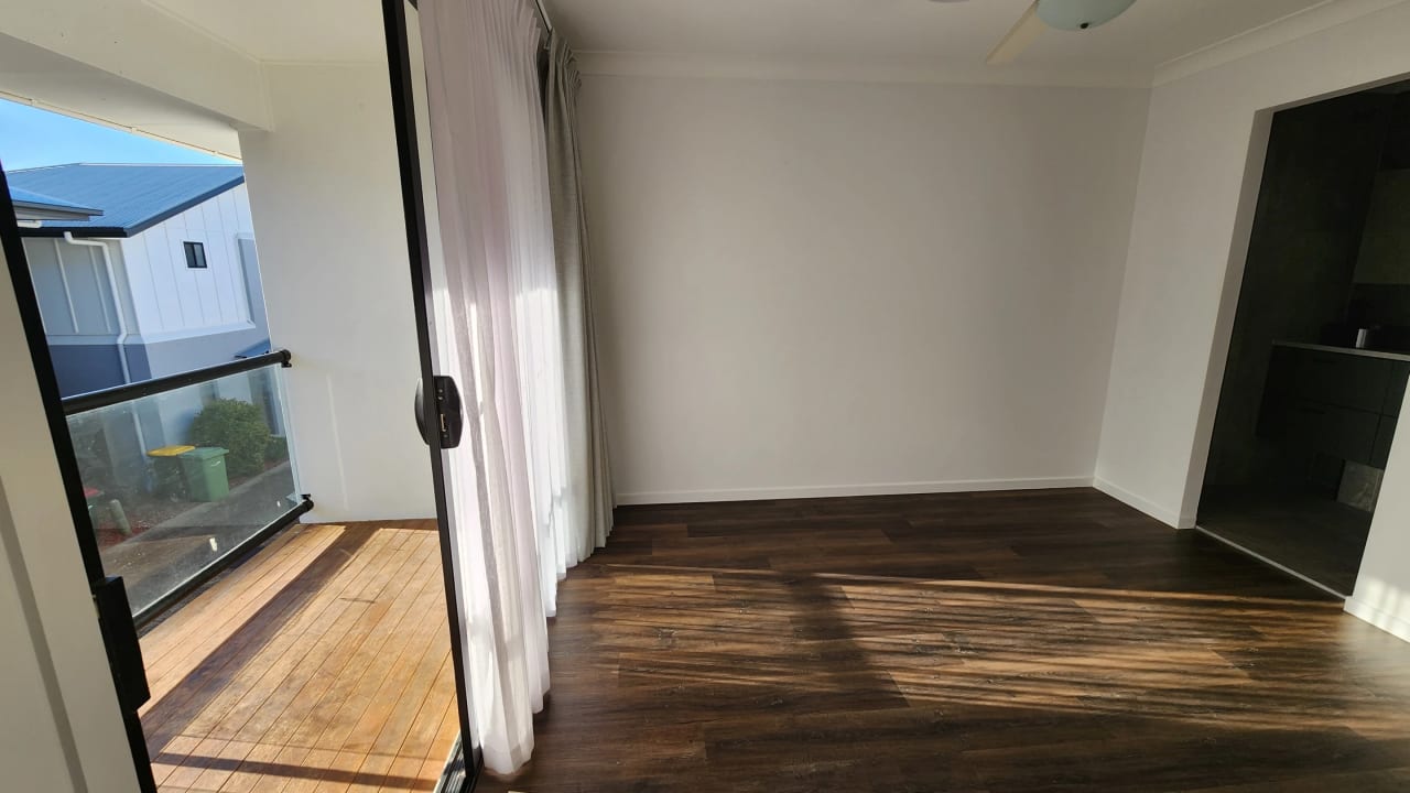 Room with ensuite in a share house