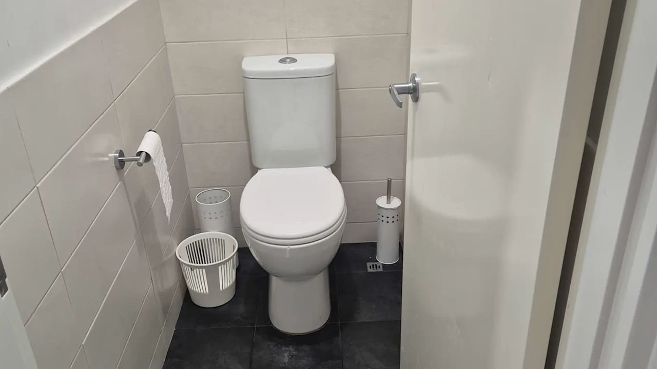 Room in a share house