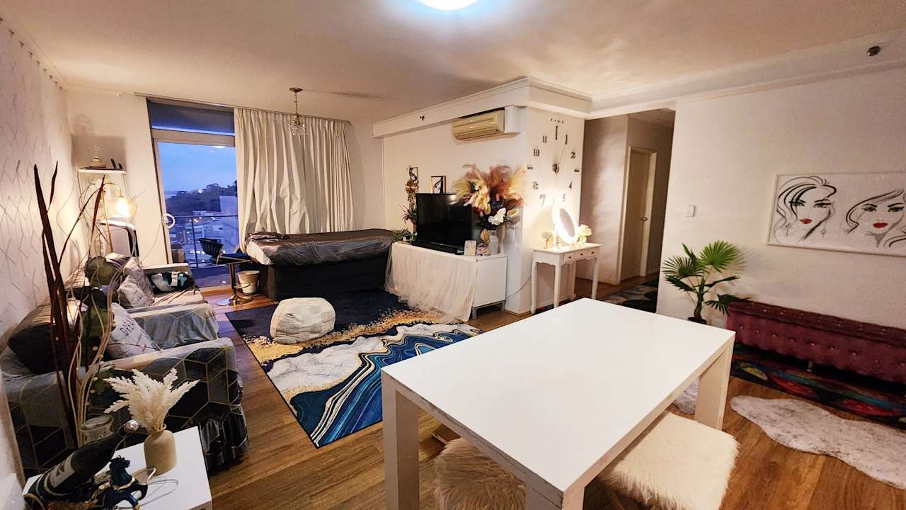 Furnished room in a flatshare