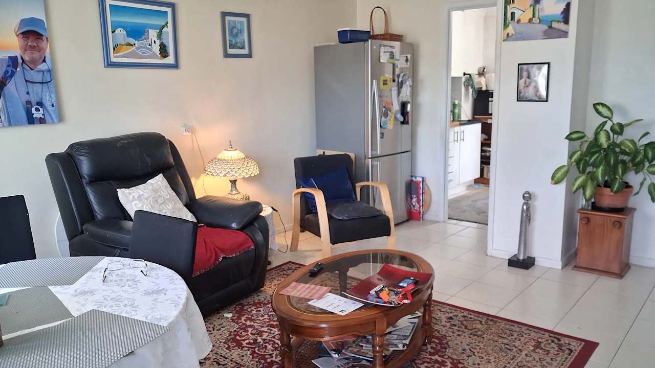 Room in a share house