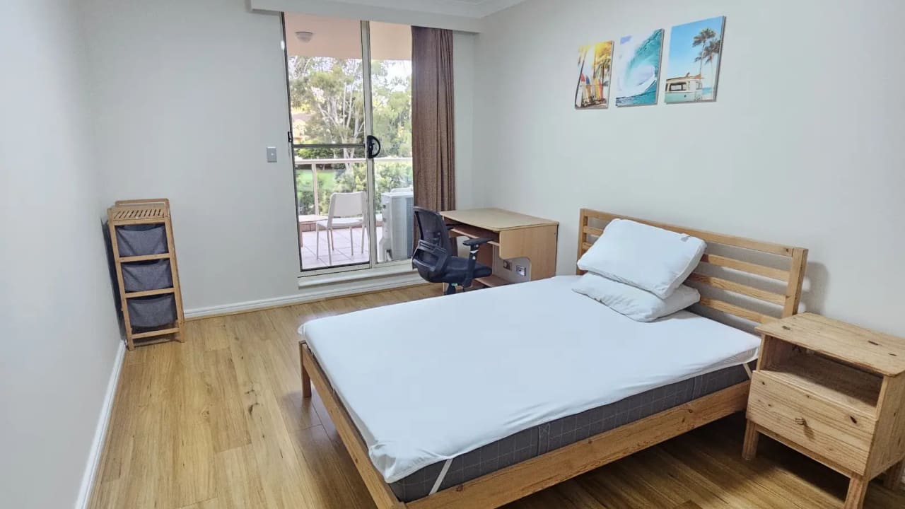 Furnished room with own bathroom