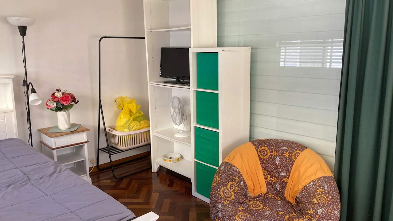 Room in a share house