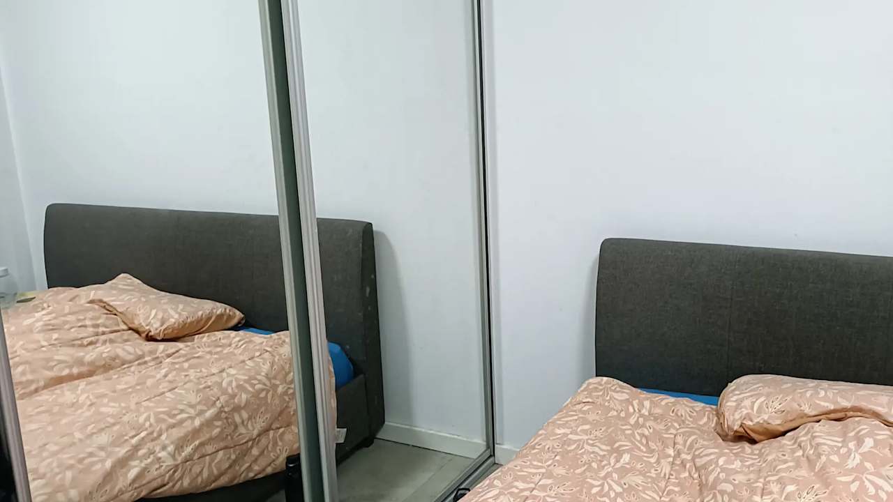 Furnished room in a flatshare