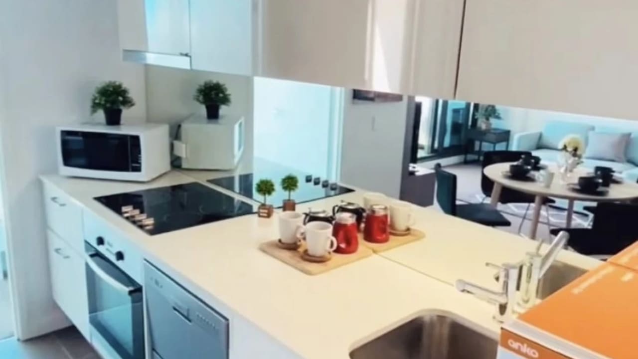 Furnished room in a flatshare