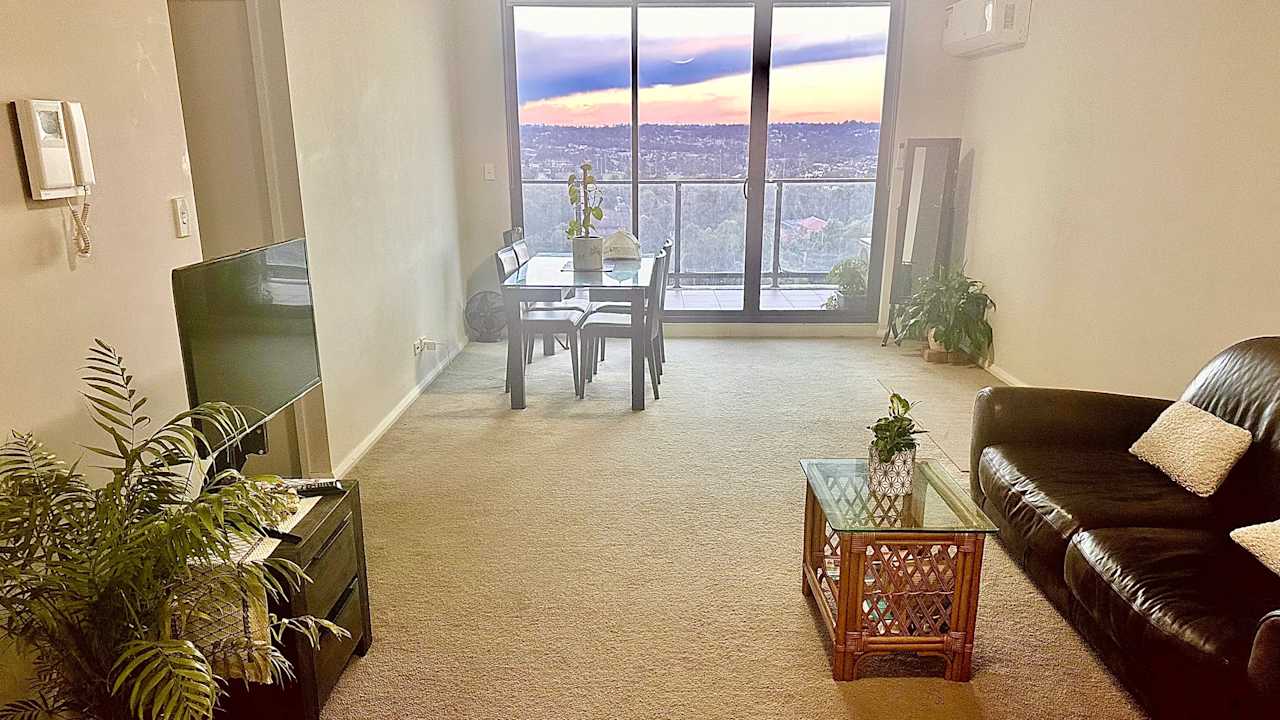 Furnished room with ensuite in a flatshare