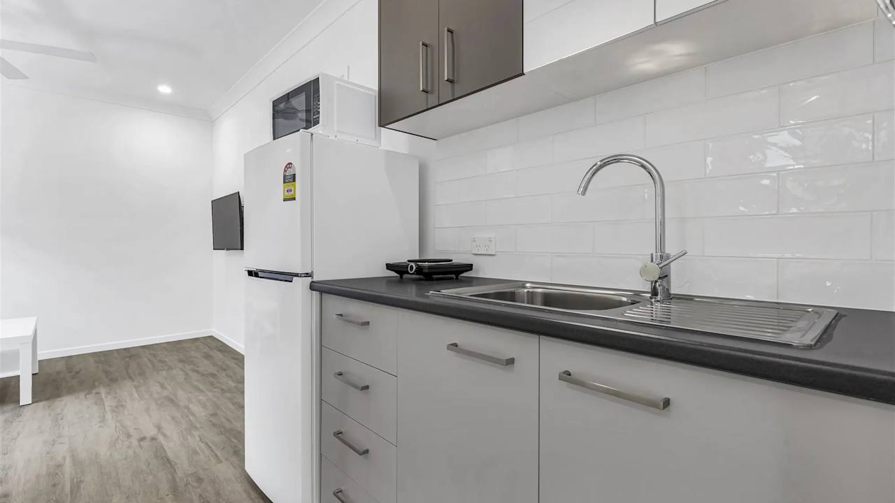 Furnished room studio flat for rent