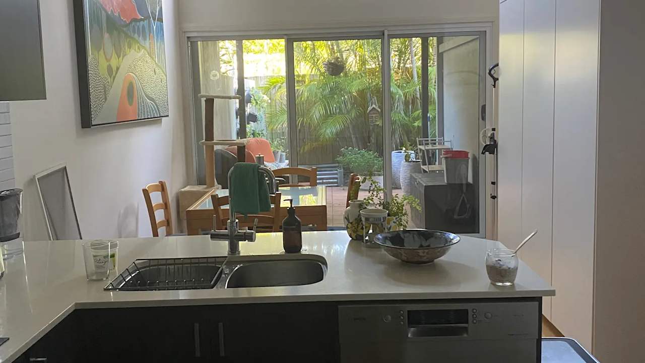 Furnished room in a share house