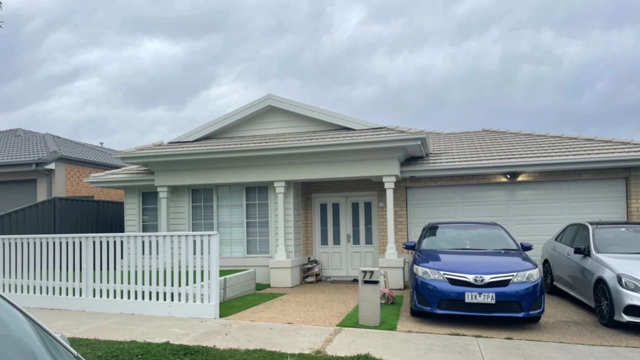 Furnished room with ensuite in a share house