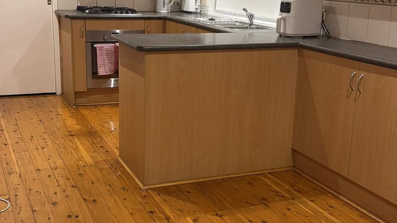 Furnished room in a share house