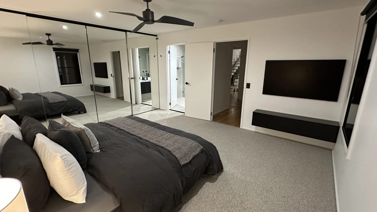 Furnished room with ensuite in a share house