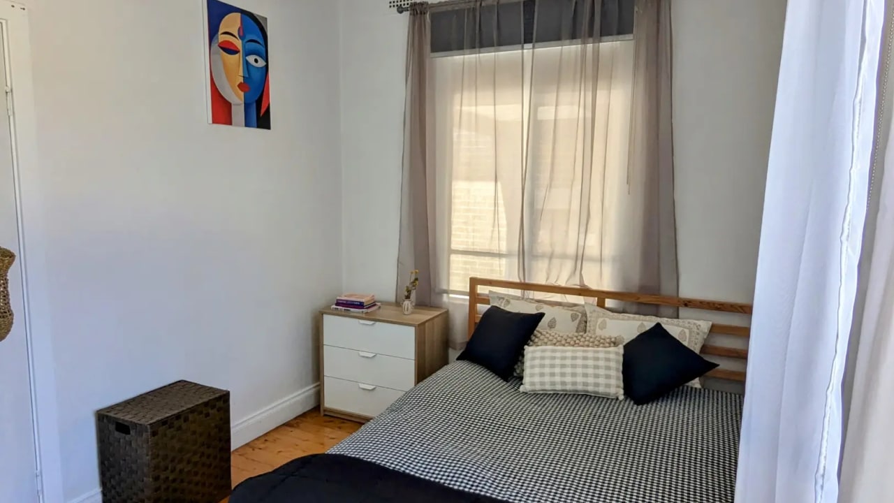 Furnished room in a share house